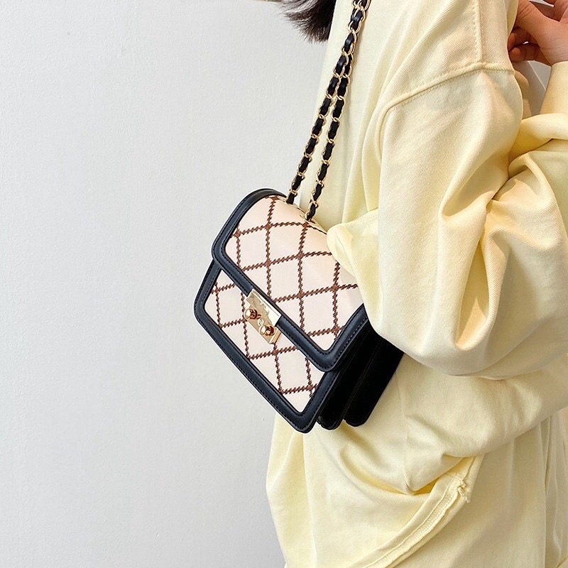 Túi xách nữ đẹp đeo vai đeo chéo hoạ tiết thêu trám viền da phong cách Hàn Quốc nữ tính xinh xắn CV98