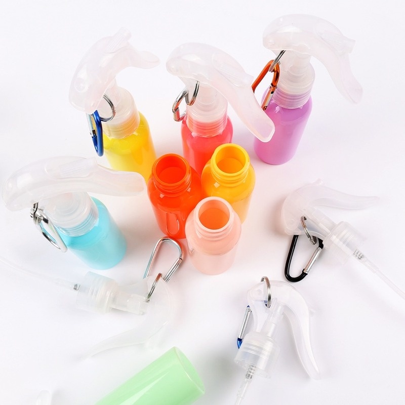 Bình Xịt Nước Hoa 60ml Bằng Nhựa Nhiều Kiểu Khác Nhau Kèm Móc Khóa/Móc Khóa Mang Đi Du Lịch Tiện Lợi