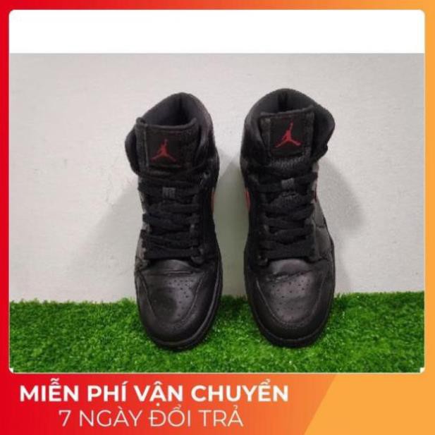 Ả𝐍𝐇 𝐓𝐇Ậ𝐓 Giày Nike Jordan 1s đỏ đen size 42 Uy Tín . " .