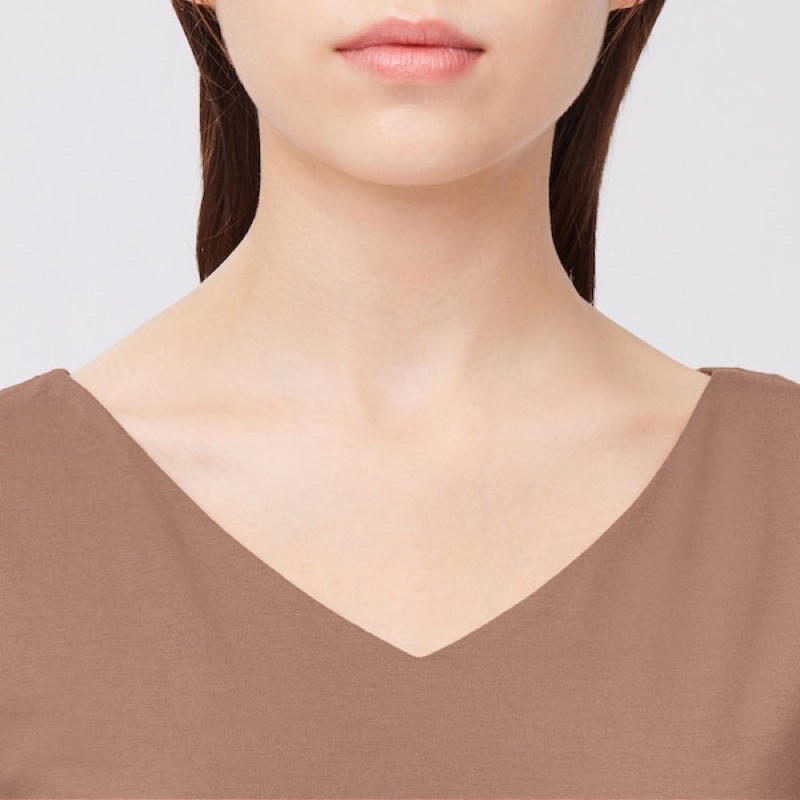 Bộ quần áo cộc nữ cổ tim liền cup ngực dễ thương của Gu - Nhật