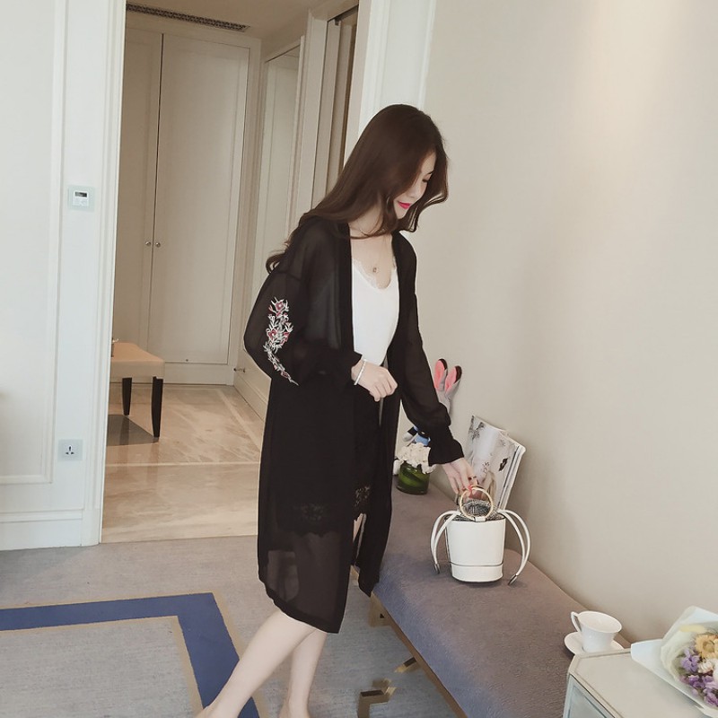 Áo khoác voan màu trơn dáng dài xinh xắn cho nữ | BigBuy360 - bigbuy360.vn