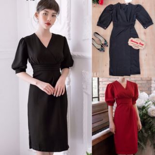 Đầm ôm cổ V đắp chéo tay lỡ eo xếp ly Hàng Quảng Châu