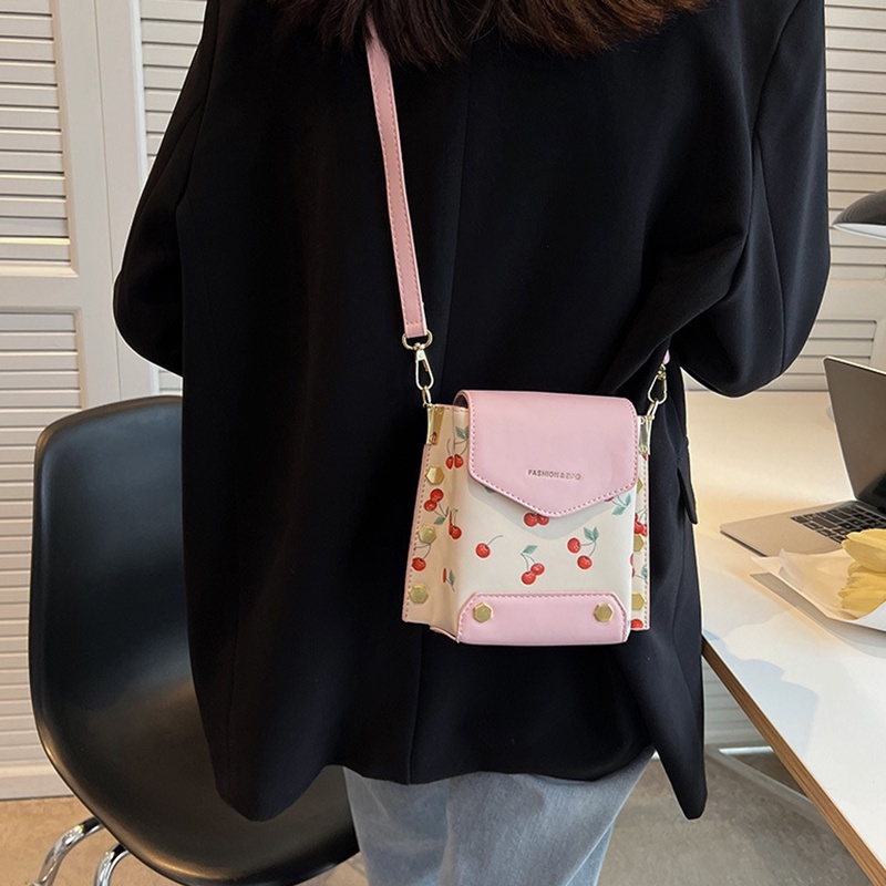 Túi Đeo Chéo Hình Vuông Nhỏ Dễ Phối Đồ Chất Lượng Cao Thời Trang Cho Nữ