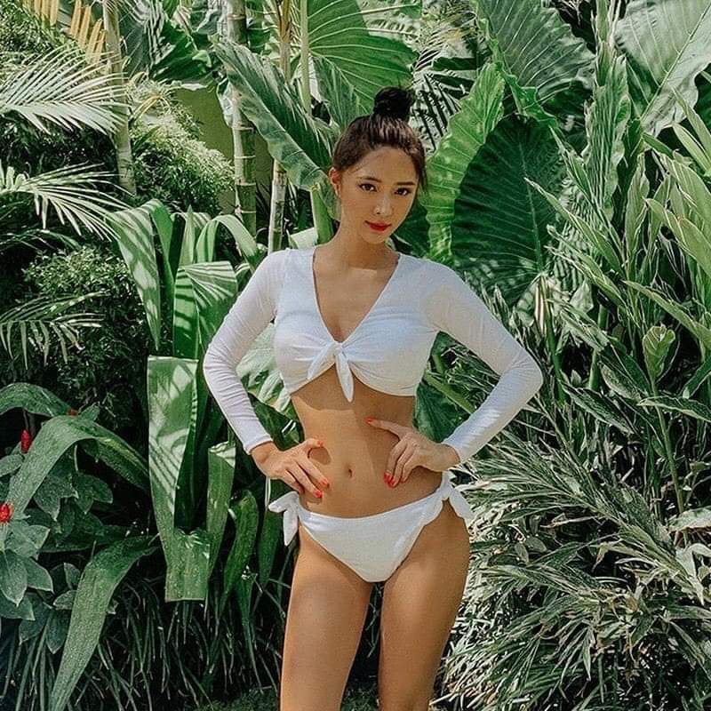 Bikini 2 mảnh trắng năng động