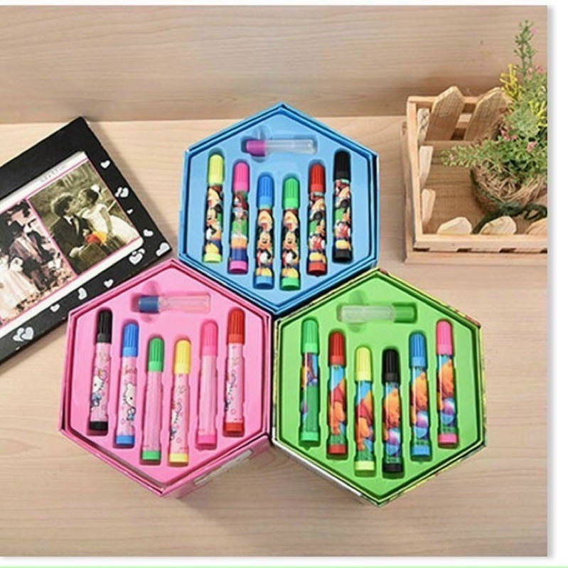 Hộp bút màu 4 tầng 46 món cho bé giúp phát triển sáng tạo