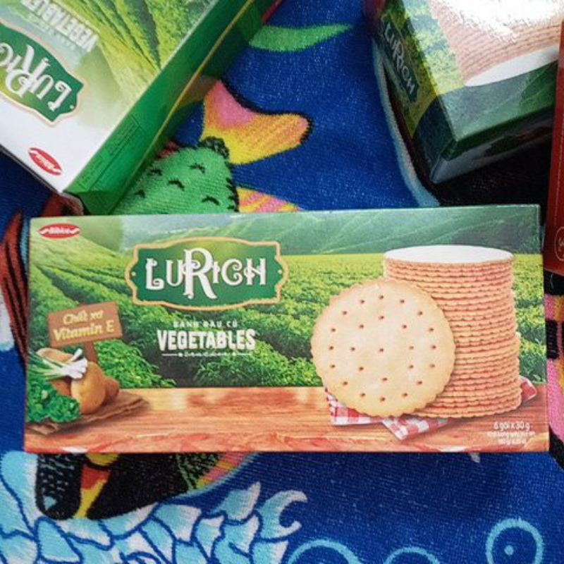 Bánh rau củ Lurich 180g