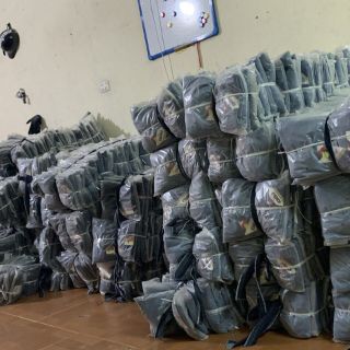 Quần jean nữ dáng basic