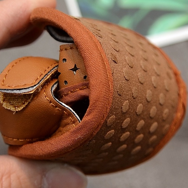 Giày sandal chống trượt thiết kế xinh xắn cho em bé