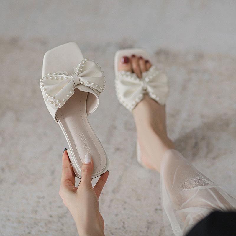 Dép quai ngang nữ gắn nơ lụa đính hạt ngọc gót vuông cao 3p, guốc quai ngang nữ bản to thắt nơ tiểu thư [m80]