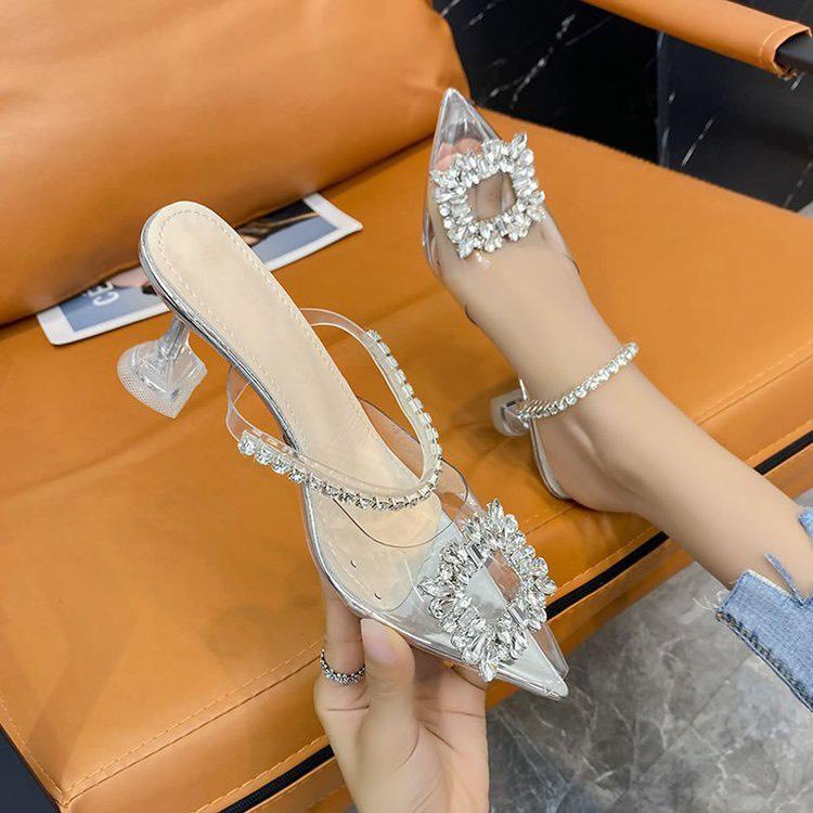Giày sục nữ mũi nhọn trong suốt gắn khóa đá gót ly cao 7p, sục cao gót nữ bít mũi mica trong suốt sang chảnh [m75]