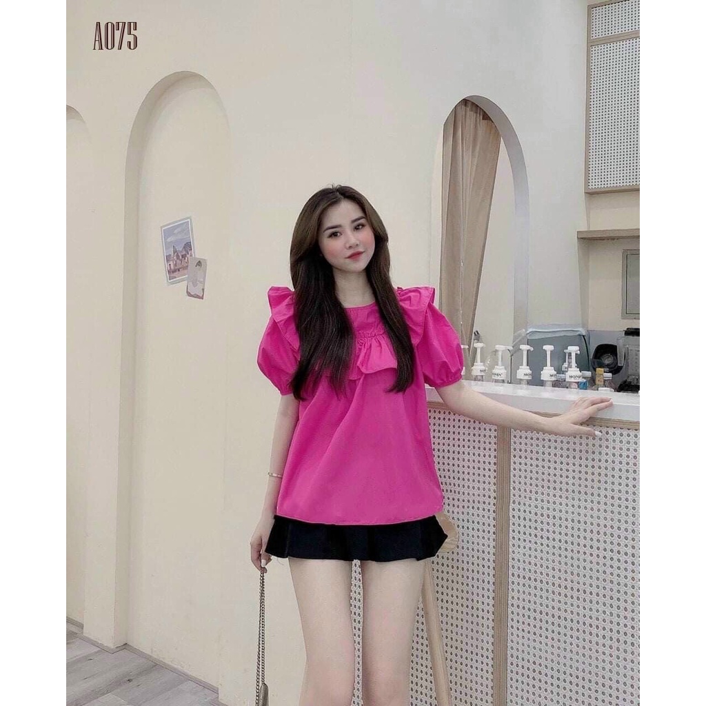 Sét áo bánh bèo cổ tròn ống tay bo chun mix với chân váy đen cực xinh cho chị em đi dạo phố