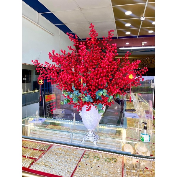 Cúp 18 bình hoa composite