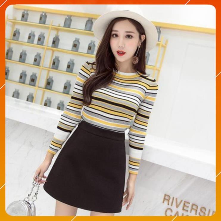 Chân váy chữ A ngắn lưng cao màu đen có quần lót trong - Chân váy chữ A công sở chất vải tuyết mưa dày dặn