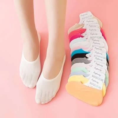 Đôi tất chân cotton thoáng khí chống trượt thời trang cho nữ
