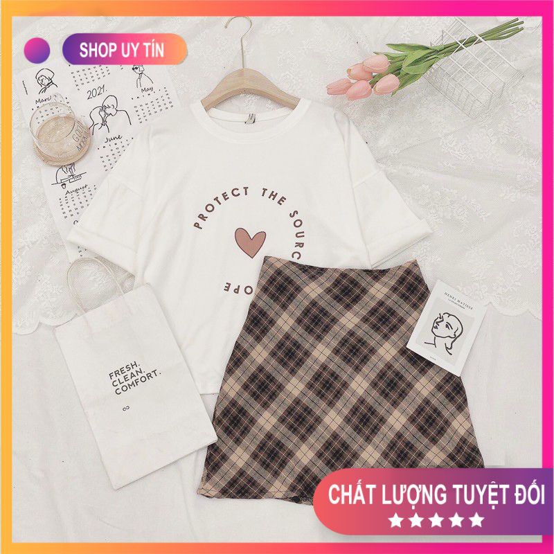 [Mã FADI5K245 giảm 5K đơn 0đ] Set Đồ Nữ 💧Combo Váy Áo💧 Bộ áo phông chữ trái tim mix chân váy A kẻ nâu siêu xinh SET03 | BigBuy360 - bigbuy360.vn