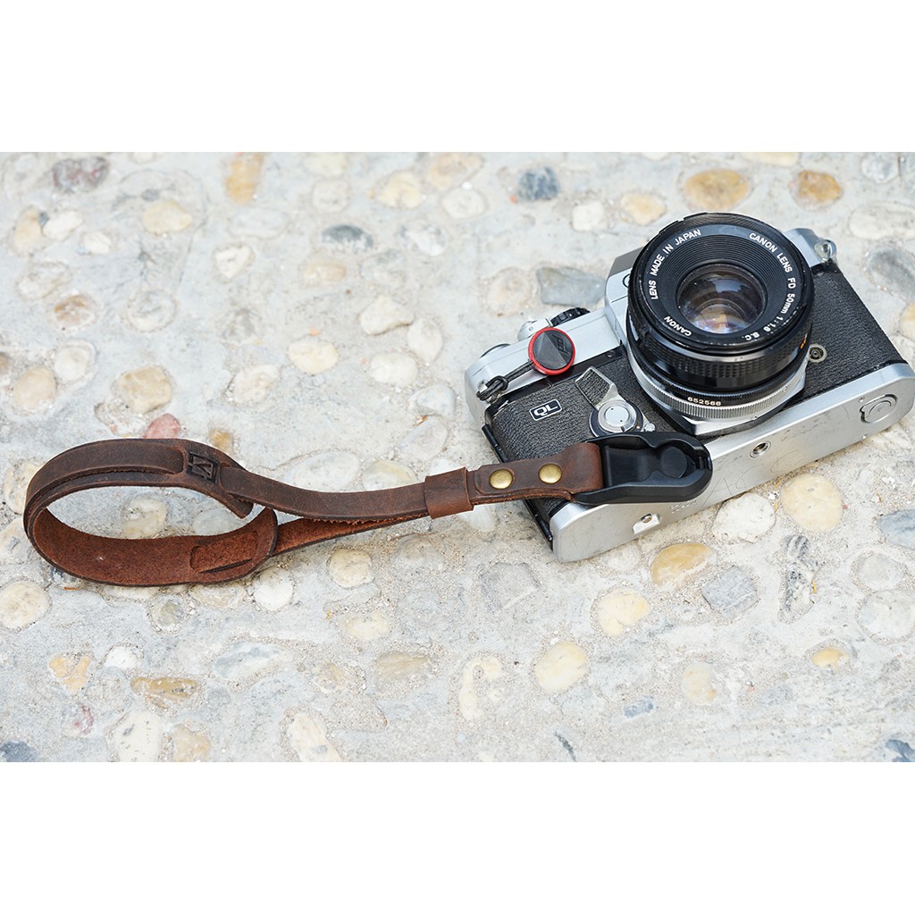 Dây Đeo Tay Handstrap Máy Ảnh Da Bò Handmade Móc Peak Design Chính Hãng TA5033