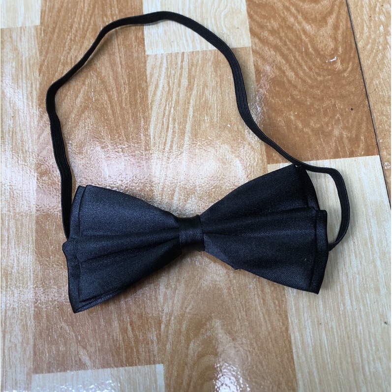 Nơ mang cổ áo sơ mi cho nam mang bưng quả 3 màu: xanh đỏ đen nơ áo sơ mi