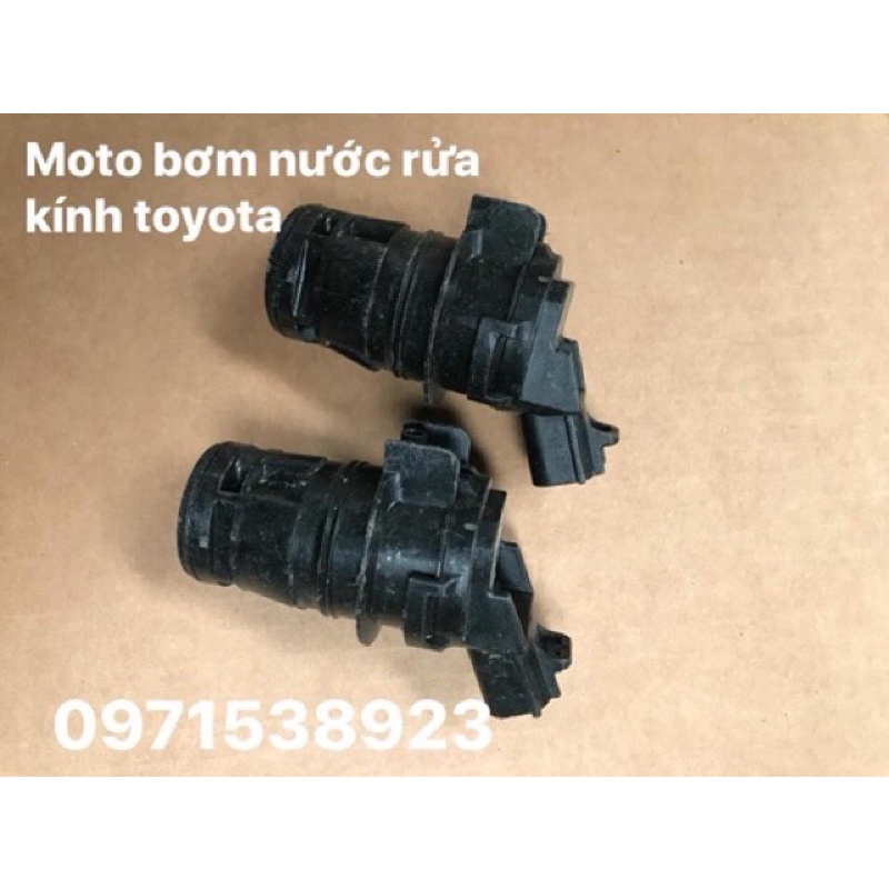 Moto bơm nước kính xịn bãi tháo xe toyota