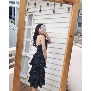 Váy yếm tầng