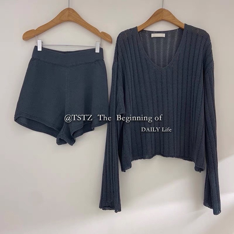 Set len cổ V tay dài dịu dàng , nữ tính