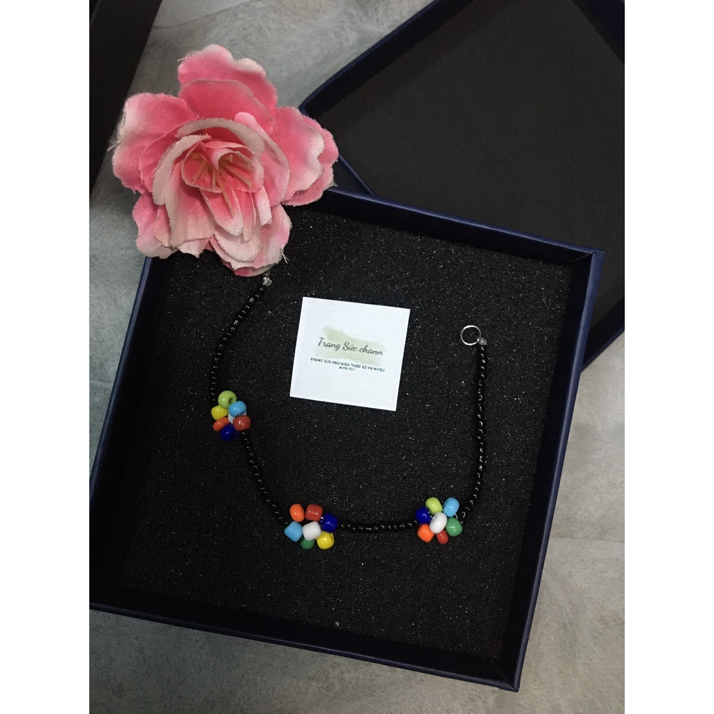 Vòng tay đính hạt cườm nhiều kiểu