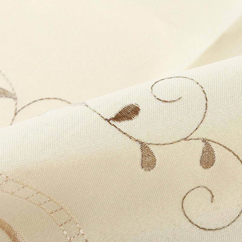 Khăn Trải Giữa Bàn Chất Liệu Polyester Họa Tiết Thêu Cổ Điển