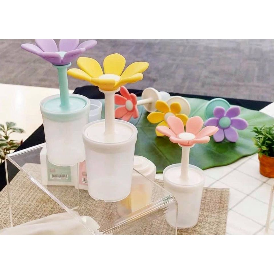 [ MUA 1 ĐƯỢC 2] GẶM NƯỚU KÈM TÚI NHAI CHỐNG HÓC SIÊU XỊN  CHUCHEW BLOOM TEETHER Korea