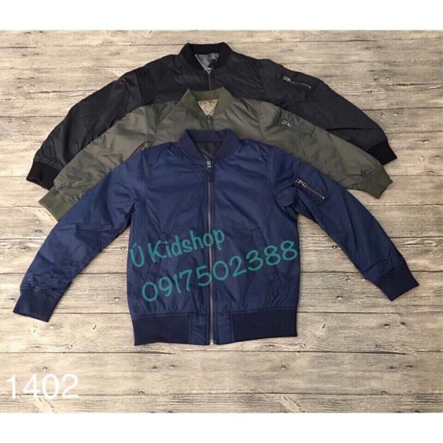 Áo Bomber Uniqlo Made in Vietnam