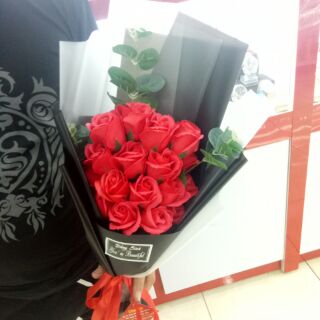 Bó  hoa hồng sáp thơm 18 bông
