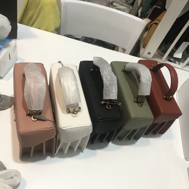 Túi cnk  tay cầm 3 ngăn