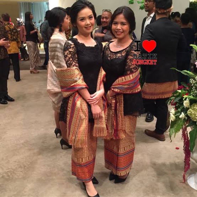 Tấm Vải May Đầm Phong Cách Thái Lan