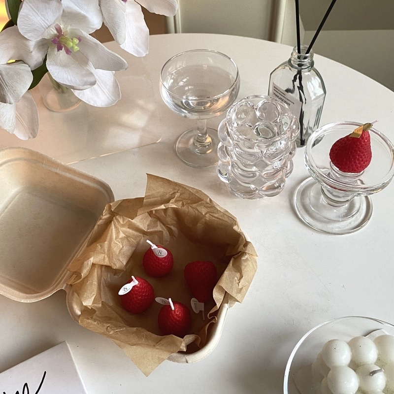 Nến thơm hình quả dâu tây decor phòng, hương thơm thư giãn