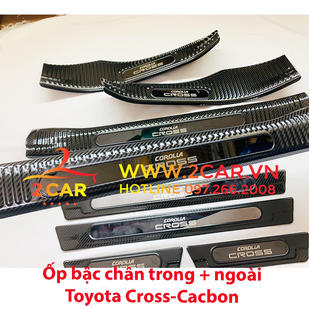 Ốp bậc cửa, Nẹp bước chân trong, ngoài CARBON xe Toyota CROSS 2020- 2021- 2022- 2023 vân cacbon cao cấp chống xước