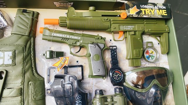 Bộ áo đồ chơi kèm áo bảo hộ và phụ kiện