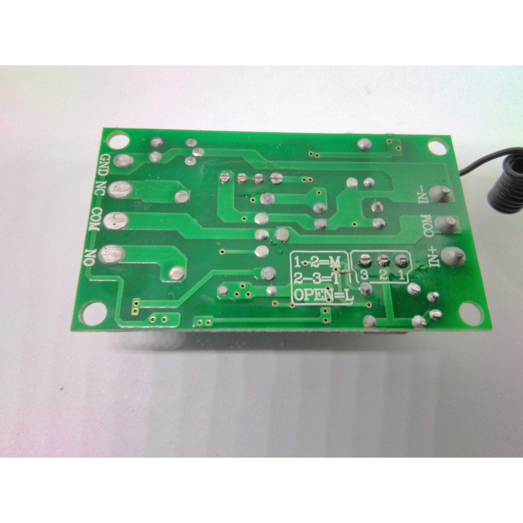 Bộ công tắc điều khiển từ xa 12V 433MHZ( 2 remote chống thấm nước, điều khiển bằng 1 nút nhấn)(tặng kèm 4 pin CR2016)
