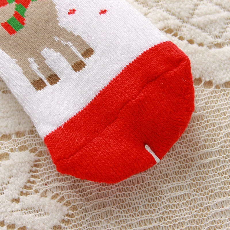 Vớ cotton giữ ấm họa tiết giáng sinh xinh xắn dành cho các bé
