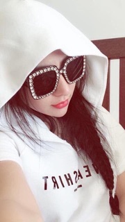 Kính gucci mắt đá