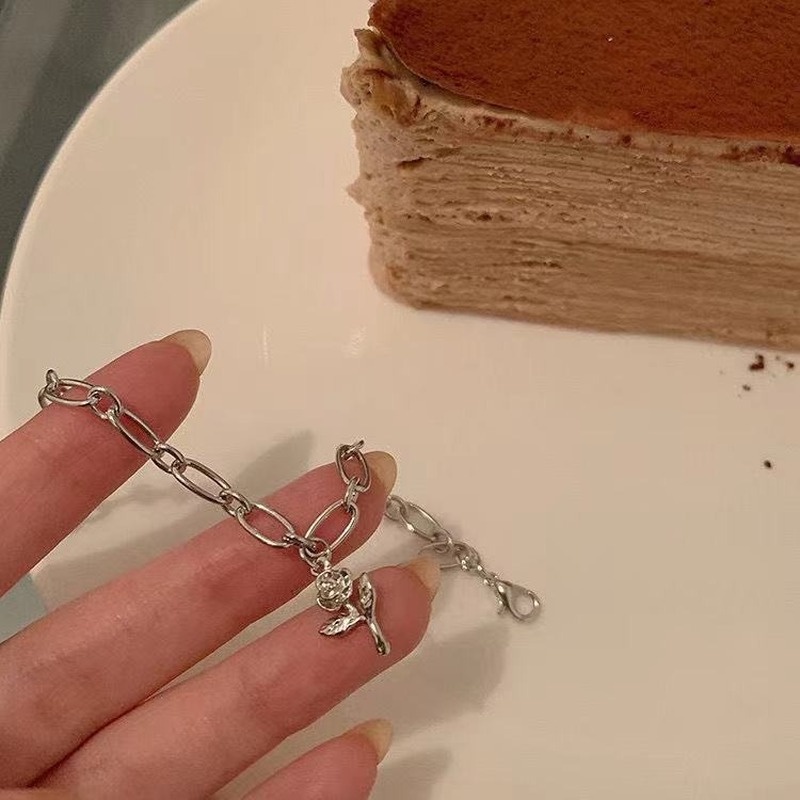 Vòng Tay Dây Xích Mặt Hoa Hồng Đơn Giản Thời Trang Cho Nữ | BigBuy360 - bigbuy360.vn