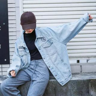 Áo khoác jeans thêu