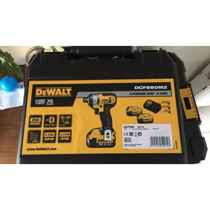 Máy siết bu lông dùng pin 18V Dewalt DCF880M2-B1