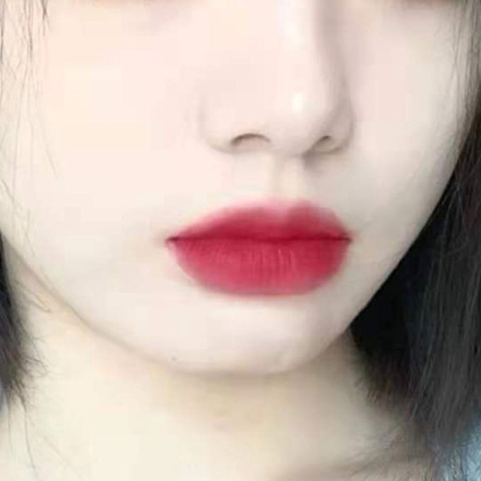 Son thỏi KAKASHOW Tông Lì Dưỡng Ẩm Chống Khô Môi Lâu Trôi