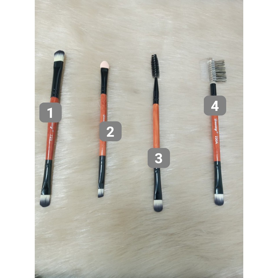 [Giá hủy diệt]Cọ DIENMY cam 2 đầuCọ được thiết kế nhỏ gọn, dùng để tán giúp phủ đều lớp phấn tạo bầu mắt đẹp