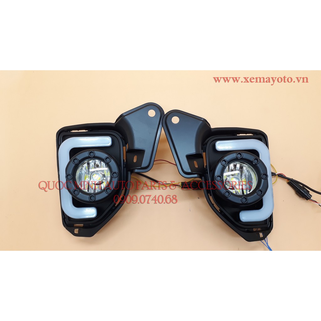 Đèn gầm cho Toyota Hiace