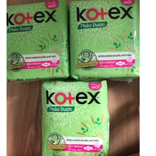 1 gói băng vệ sinh kotex thảo dược siêu mỏng 8 miếng