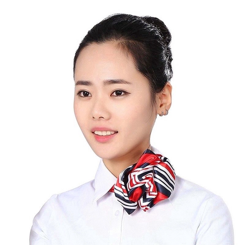Khăn vuông chất liệu lụa Satin phong cách vintage