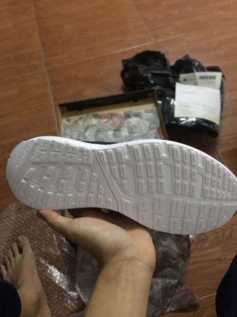 Giày adidas cloudfoam chính hãng mới 100%