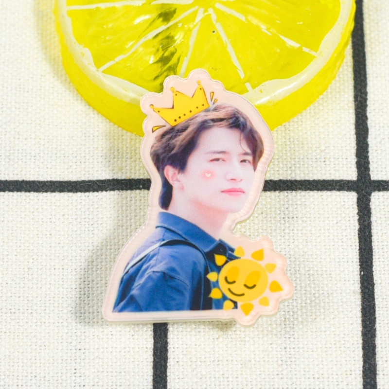 Ghim cài áo hình nhóm nhạc INTO1 dễ thương