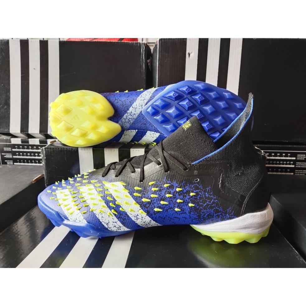 Giày đá bóng sân cỏ nhân tạo Adidas Predator Freak+ TF Siêu Cấp !