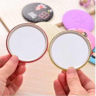 Gương mini bỏ túi cầm tay dễ thương