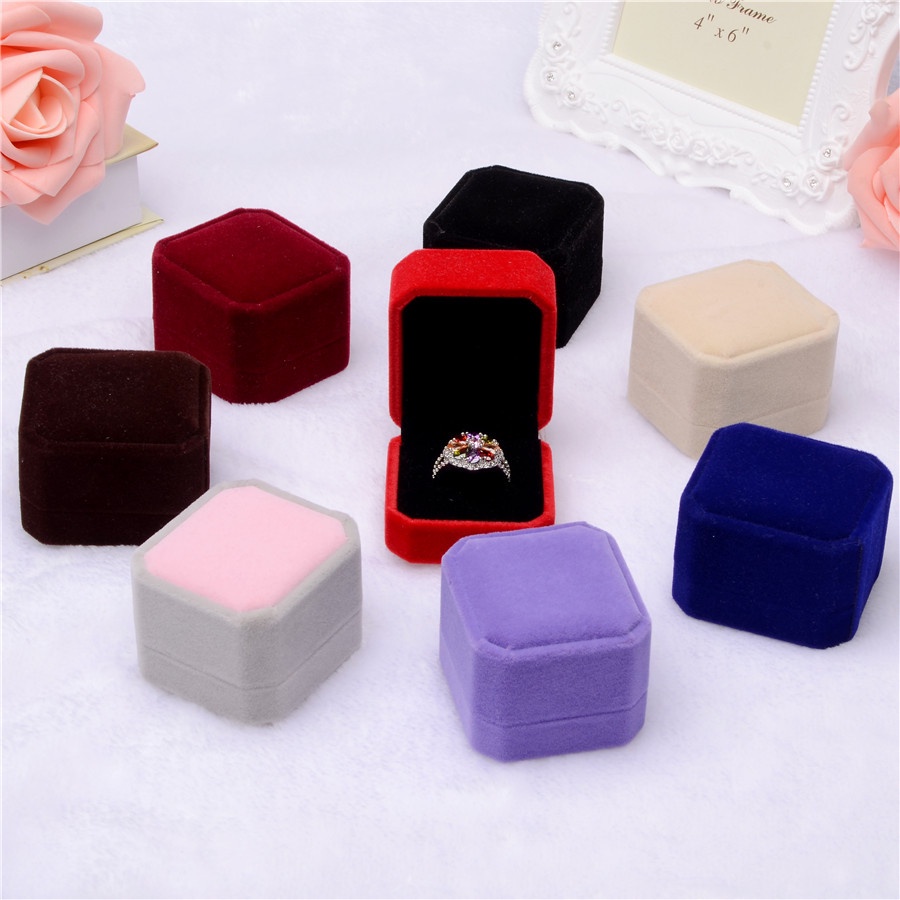 Hộp Đựng Trang Sức Bọc Nhung Có Giá Đỡ Sang Trọng